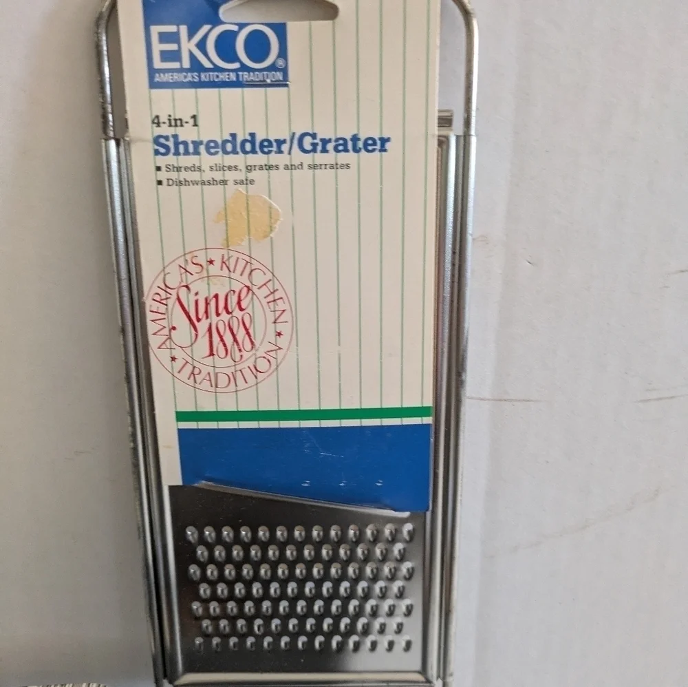 Vtg EKCO Baker’s Secret Non-Stick Pan, Ekco grater and measuring spoons